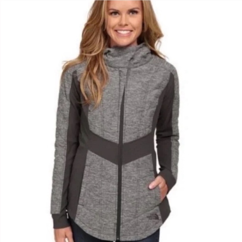 The North Face Women’s Pseudio Jacket in Black / Grey Size Small